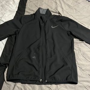 NIKE DRI-FIT JACKET